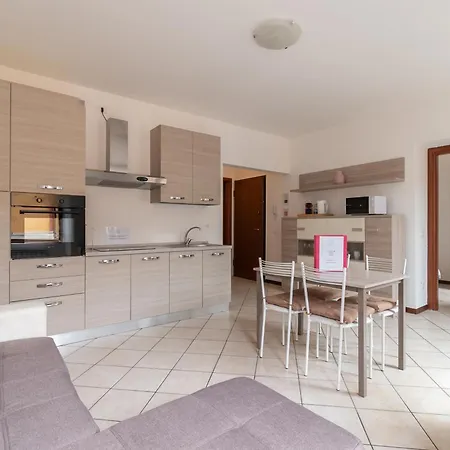Trilocale Il Corso - F&l Apartamento *